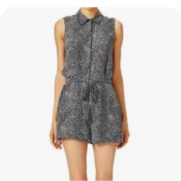 Equipment femme Earl Black/White Animal Print Silk Romper Small Preppy Pockets - Picture 1 of 11